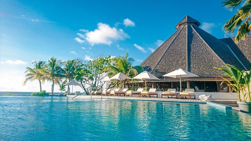 Denis Private Island 8