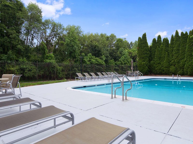 Best Western Plus Rockville Hotel & Suites 8