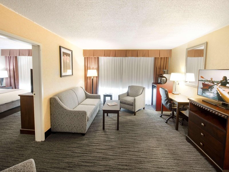 Best Western Plus Rockville Hotel & Suites 34