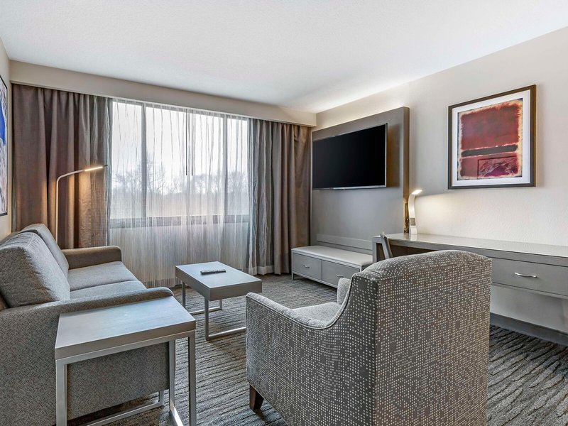 Best Western Plus Rockville Hotel & Suites 37