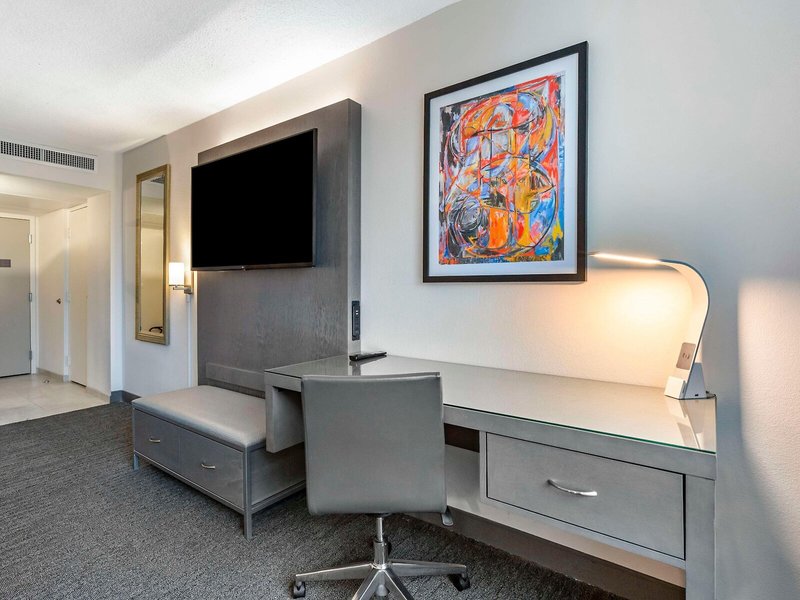 Best Western Plus Rockville Hotel & Suites 38