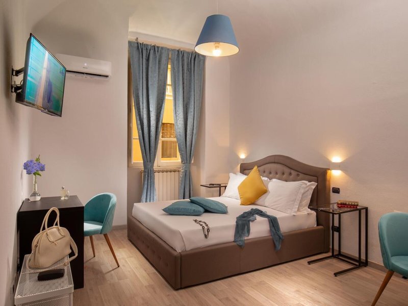 Courtyard Rome Suite 3