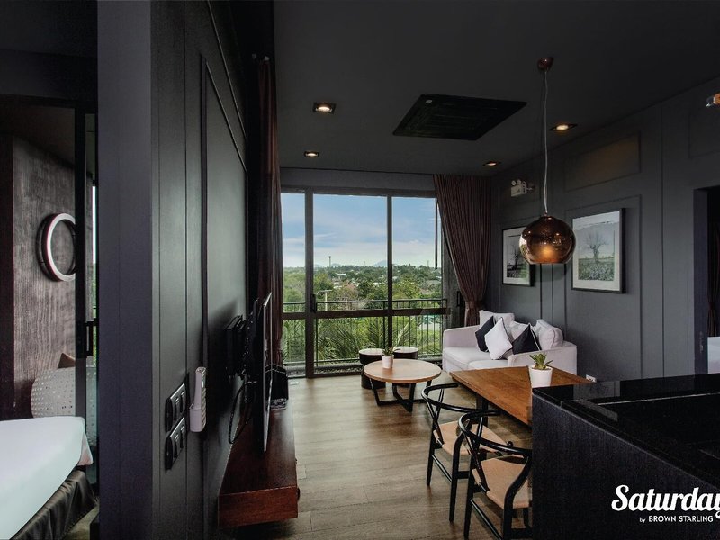 Saturdays Residence By Brown Starling 16