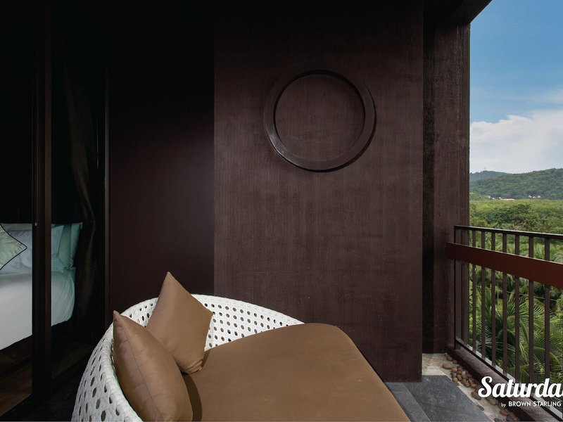 Saturdays Residence By Brown Starling 32