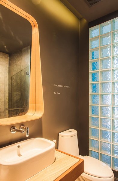 Saturdays Residence By Brown Starling 36