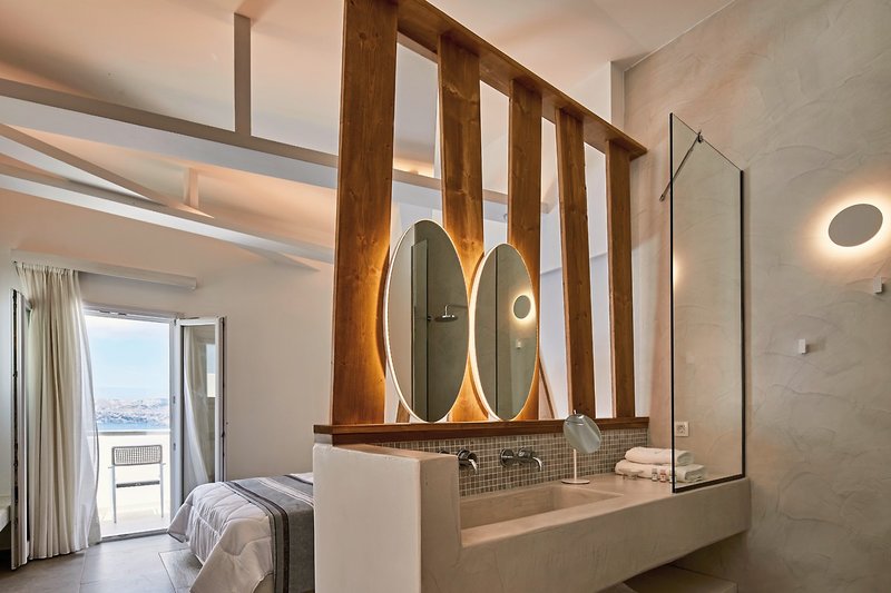 Santorini View Hotel by Highlight 16