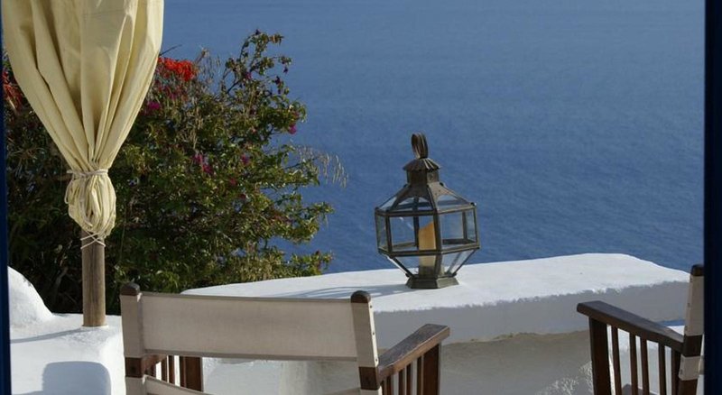 Strogili Hotel 13