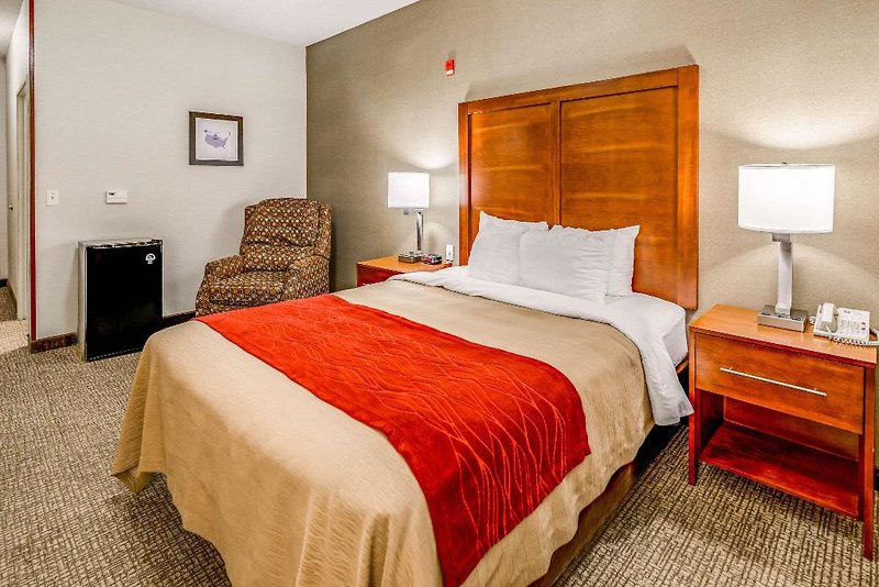 Comfort Inn & Suites Rapid City 4