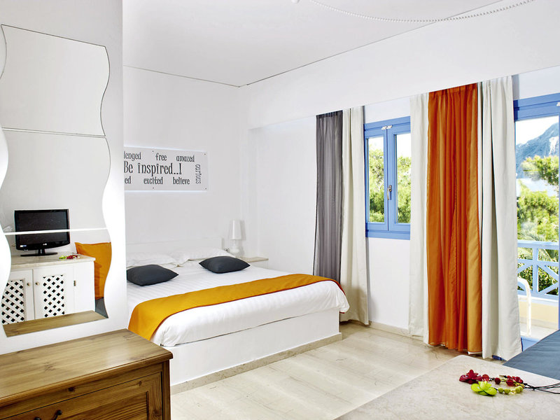 Acqua Vatos Hotel Santorini 19