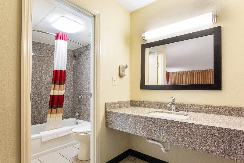 Red Roof Inn Cincinnati Airport–Florence/ Erlanger 5
