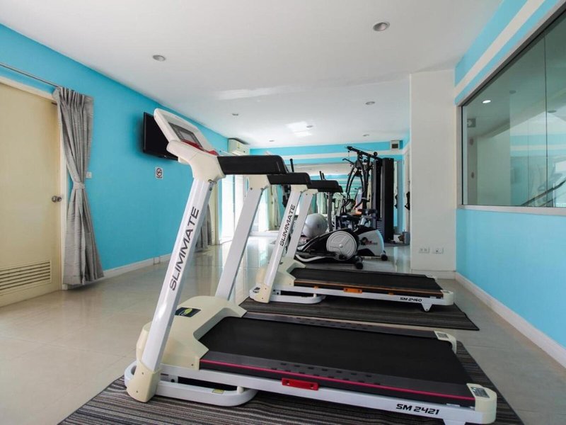Meesook Residence by OYO Rooms 8