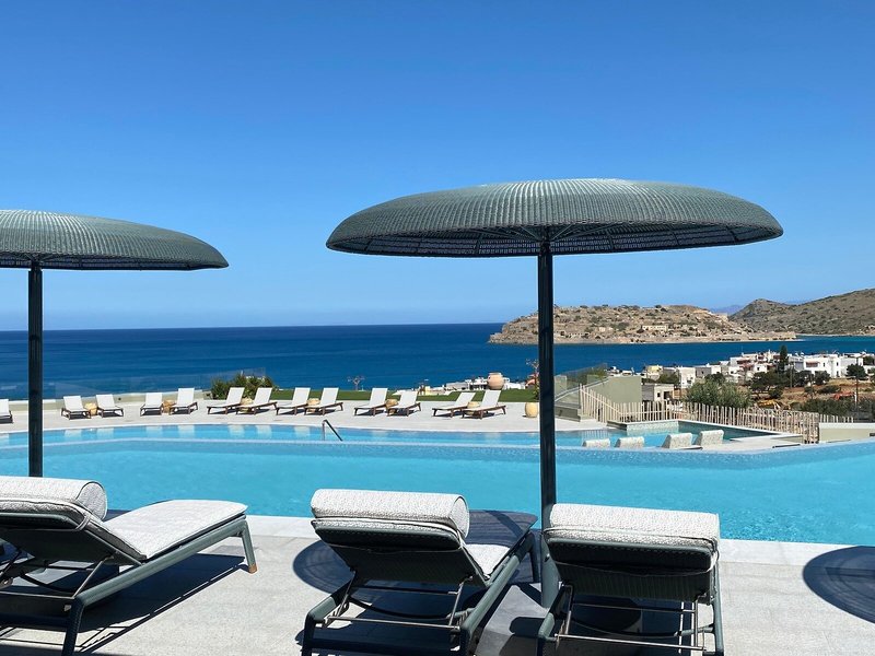 Cayo Exclusive Resort & Spa 13