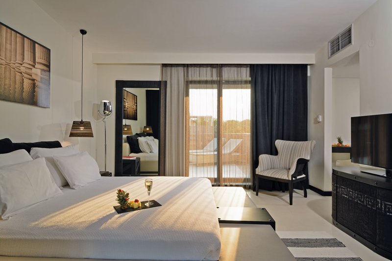 Dion Palace Resort & Spa 9