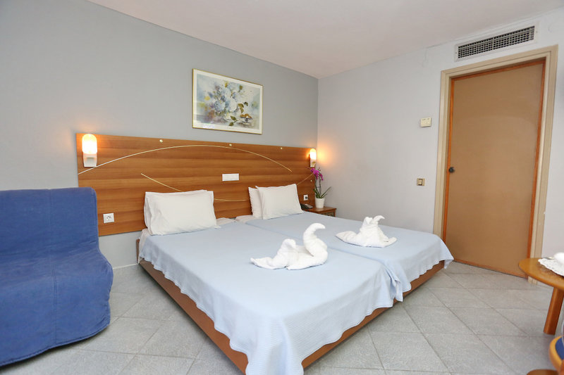 Dionysos Hotel & Suites 11