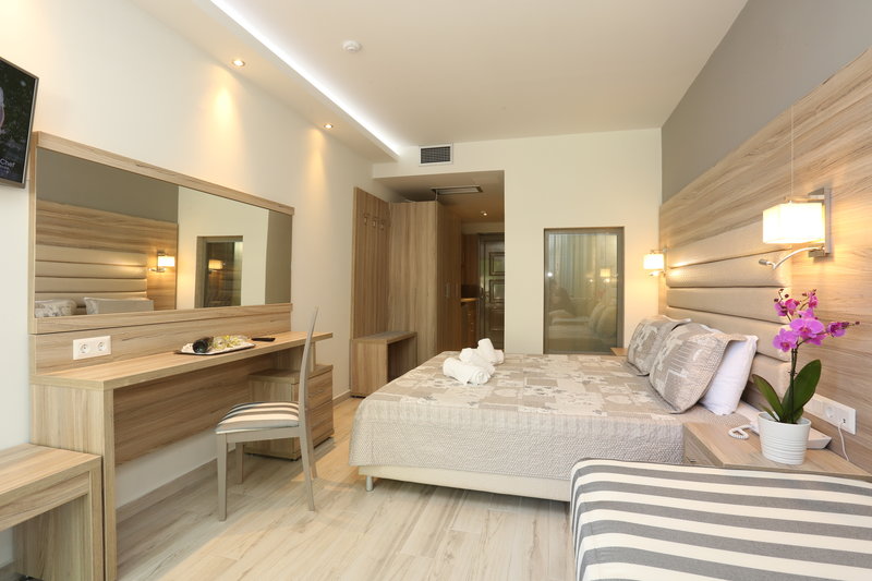 Dionysos Hotel & Suites 7
