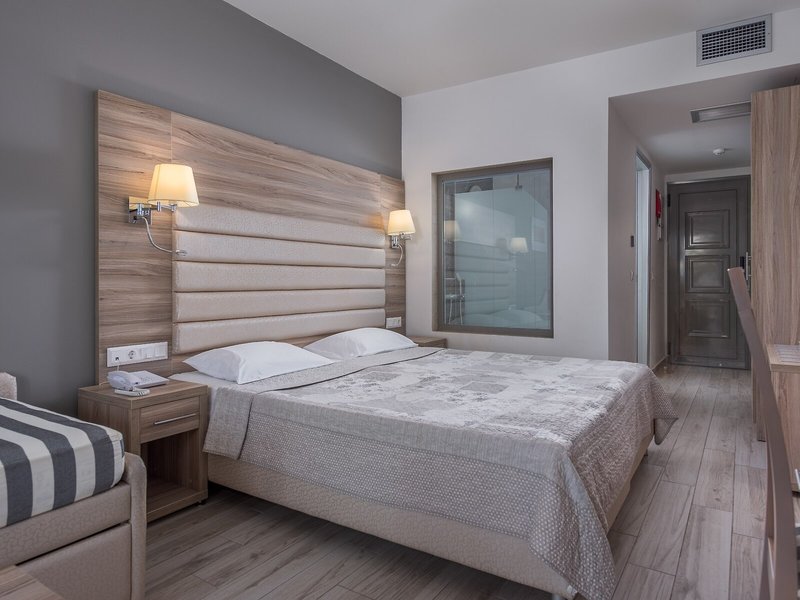 Dionysos Hotel & Apartments 33