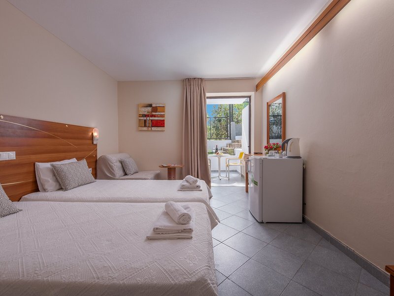 Dionysos Hotel & Apartments 34