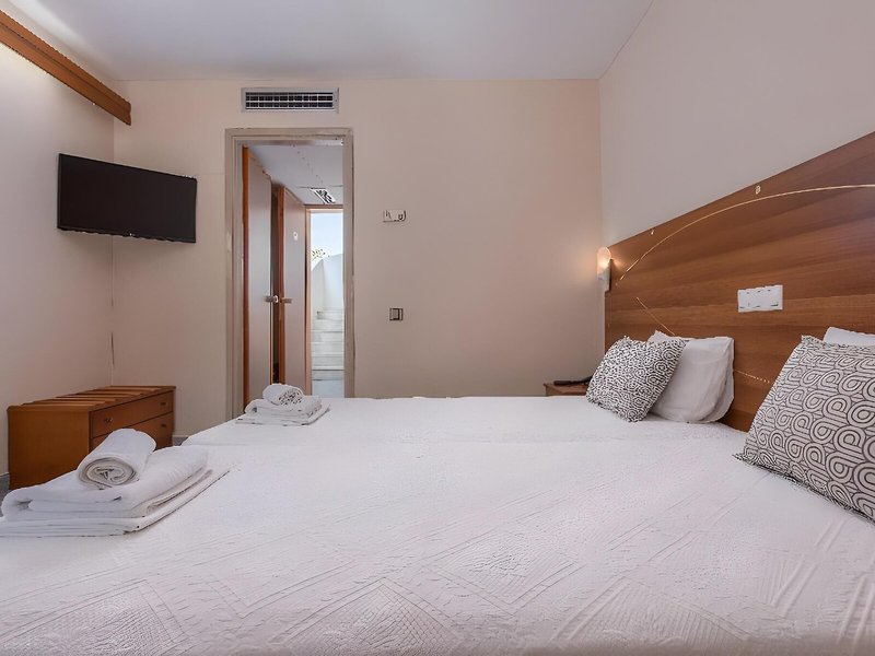 Dionysos Hotel & Apartments 38