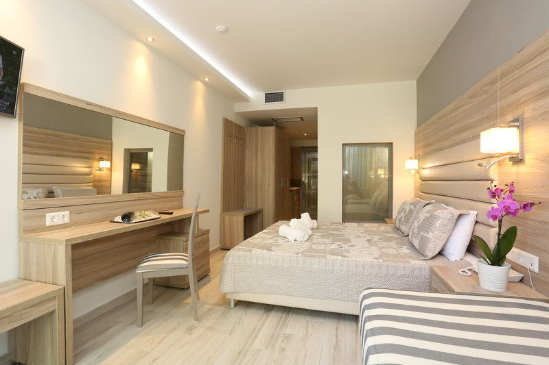 Dionysos Hotel & Suites 7