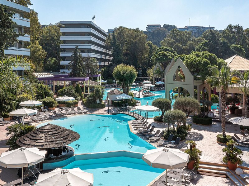 Dionysos 1 - Exterior