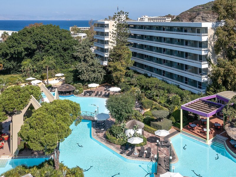 Dionysos 2 - Exterior