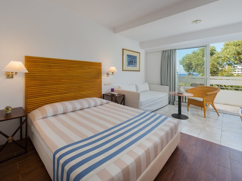 Dionysos 50 - Room Example