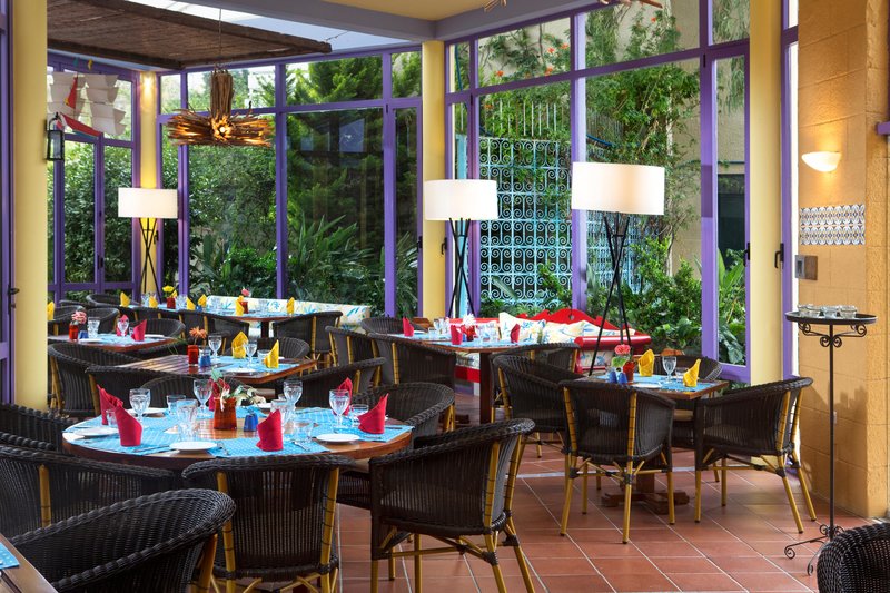 Dionysos Hotel 39