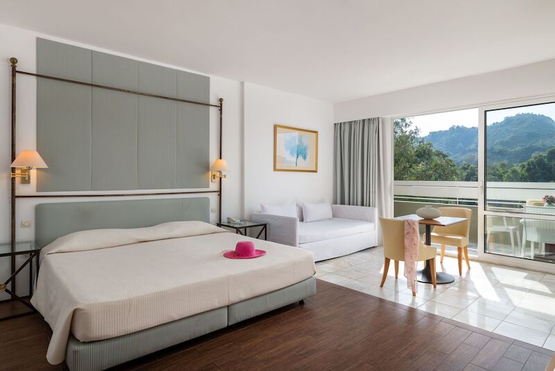 Dionysos Hotel 65