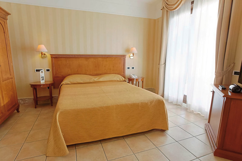 Dioscuri Bay Palace 5