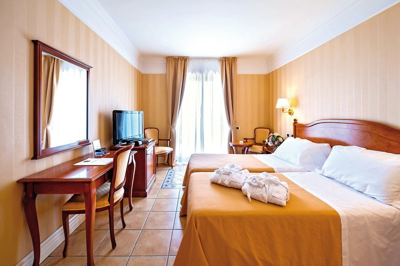 Dioscuri Bay Palace 7