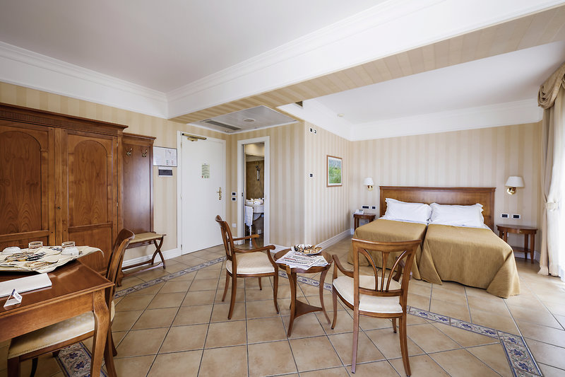 Dioscuri Bay Palace 10