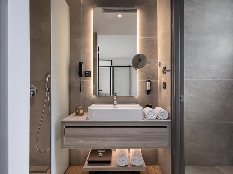 Myrion Beach Resort 83 - Bathroom Example