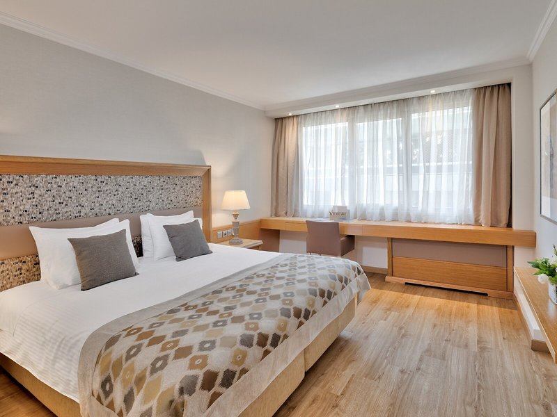 Divani Caravel 38
