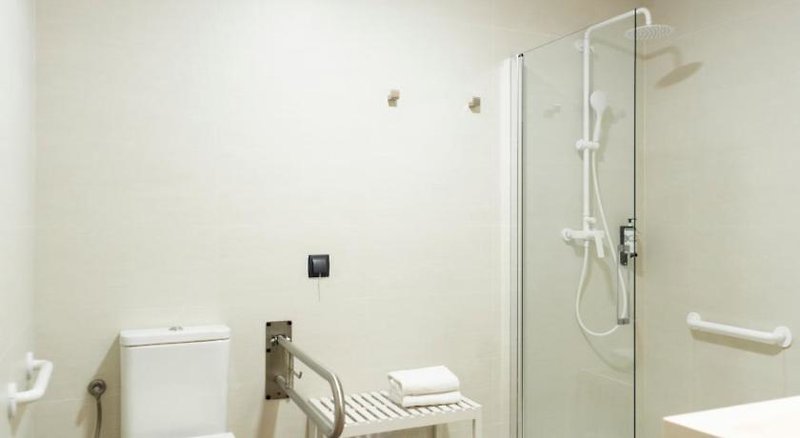 Blanq Comedias 3 - Bathroom Example