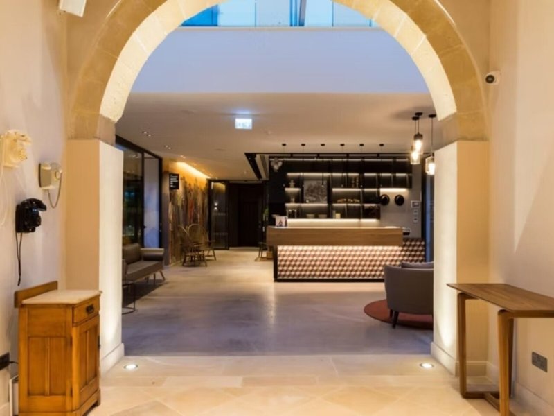 Hotel Indigo Larnaca 10 - Lounge / Lobby