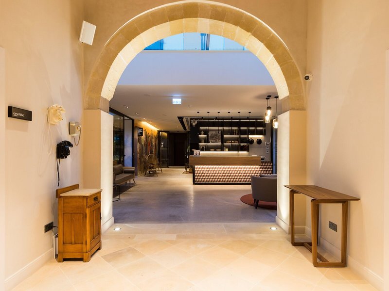 Hotel Indigo Larnaca 15 - Exterior