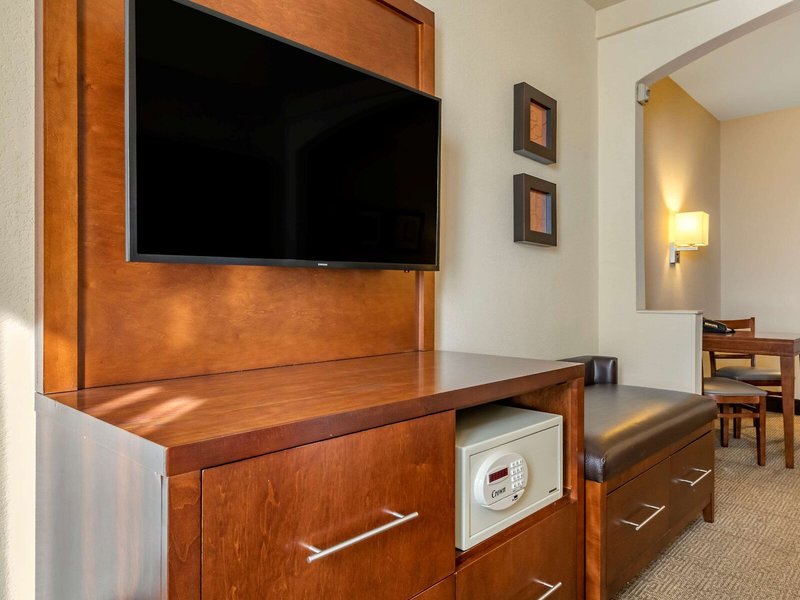 Comfort Suites Miami - Kendall 43