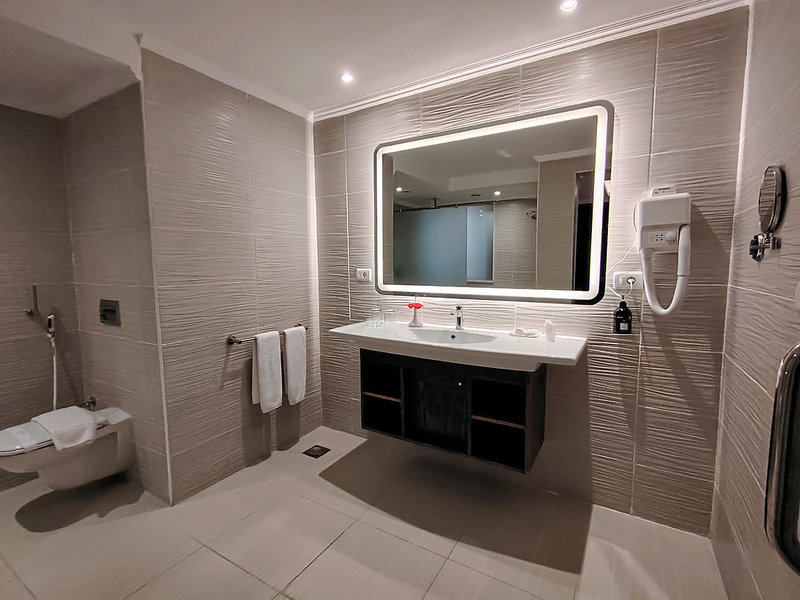 COOEE Akassia Diamond 44
