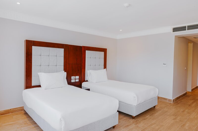 Diamond Beach by Pearl Resorts 17