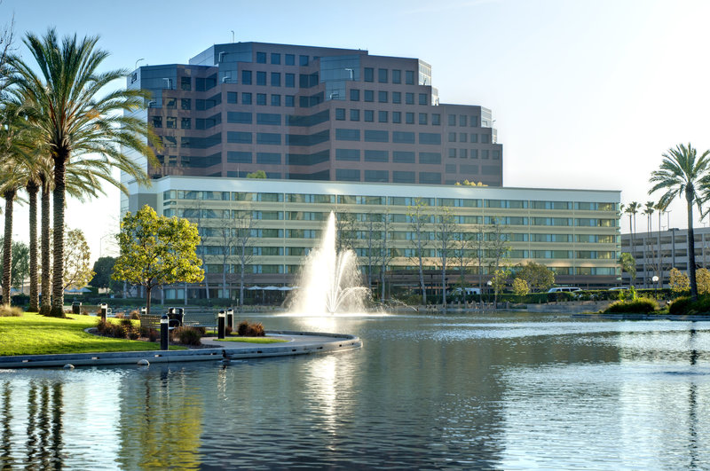 DoubleTree by Hilton Orange County Airport