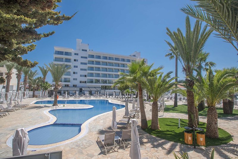 Bohemian Gardens Hotel 1