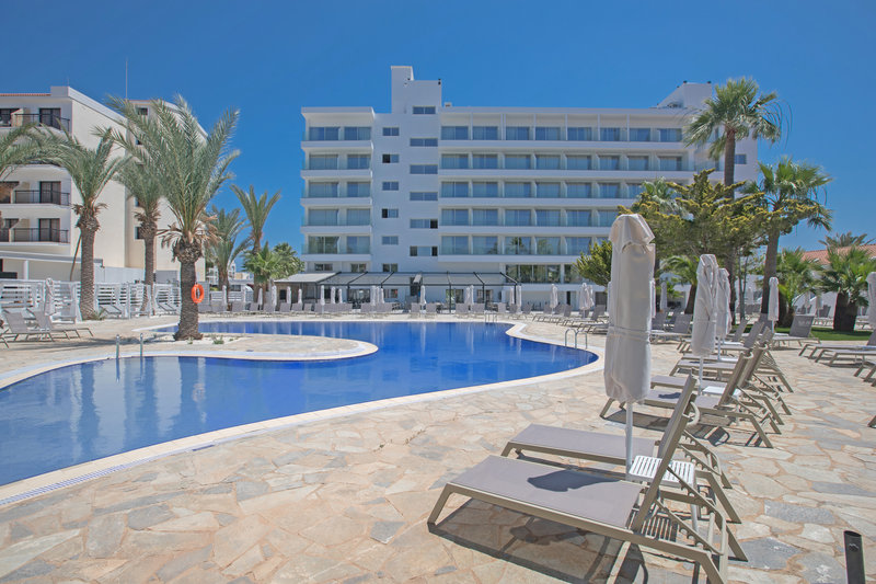 Bohemian Gardens Hotel 3