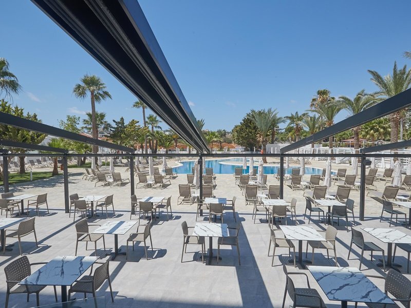 Bohemian Gardens Hotel 17