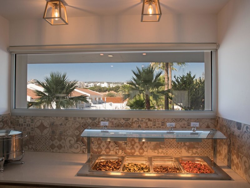 Bohemian Gardens Hotel 21