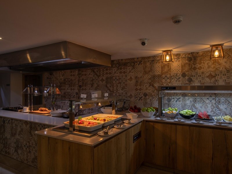 Bohemian Gardens Hotel 29