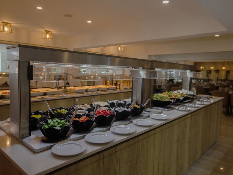 Bohemian Gardens Hotel 39
