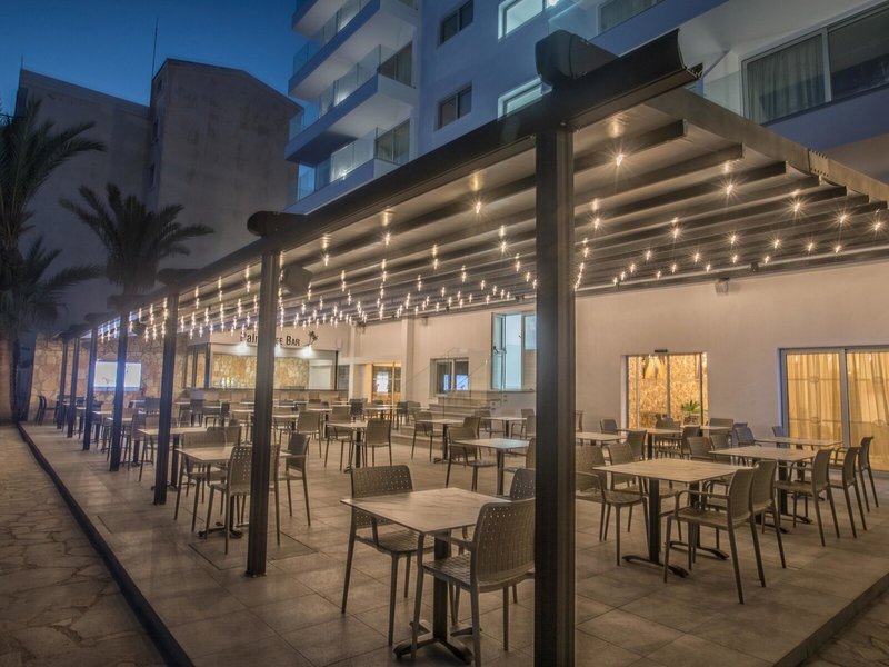 Bohemian Gardens Hotel 47