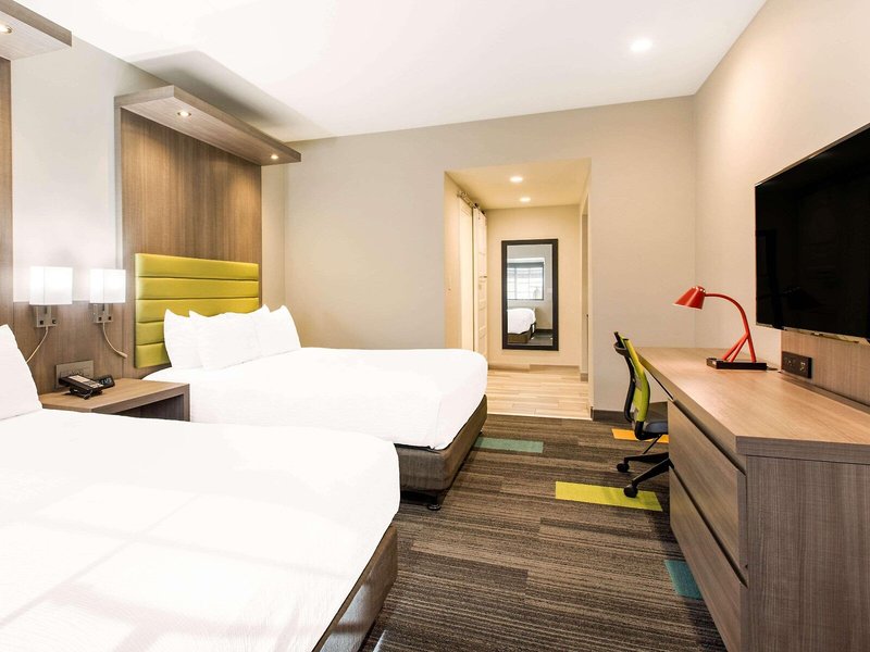 Rodeway Inn 34