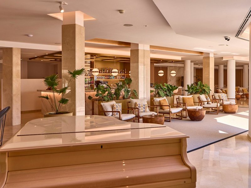 Universal Hotel Don Leon 33