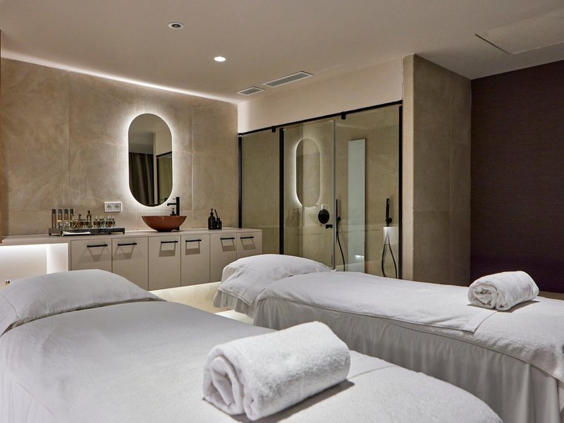 Universal Grand León & Spa 50